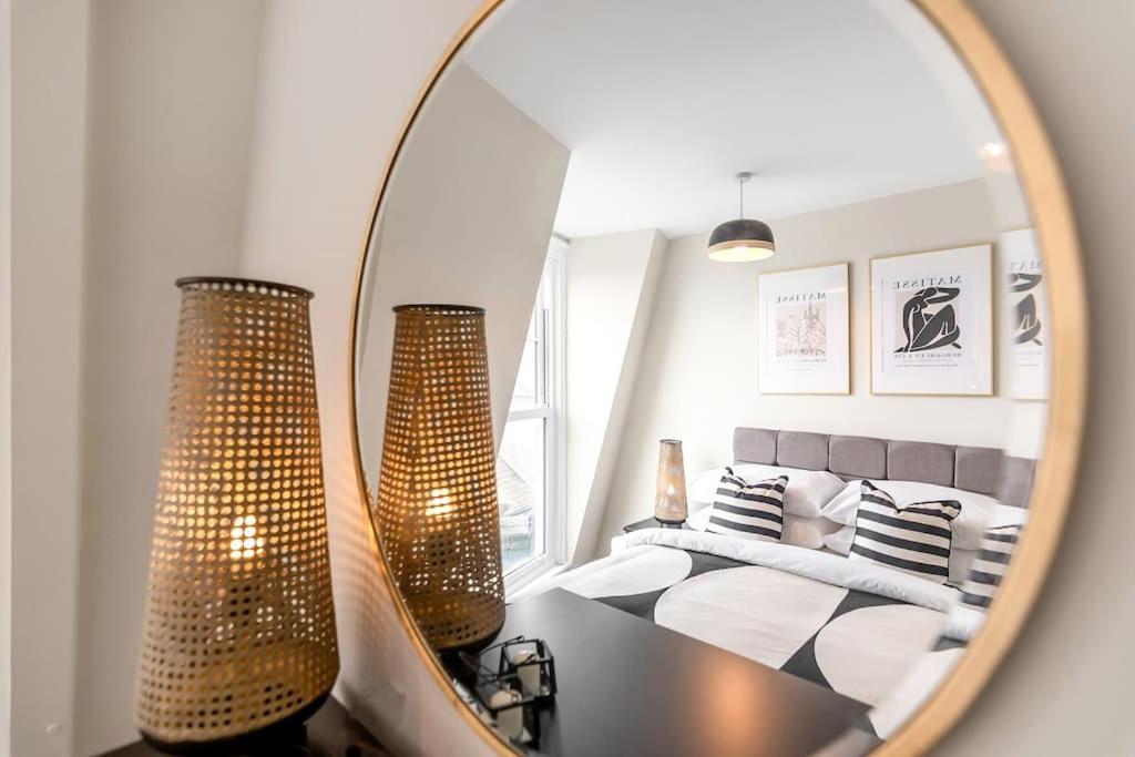 1-Bed Seaside Apartment With Parking Cromer Exterior photo