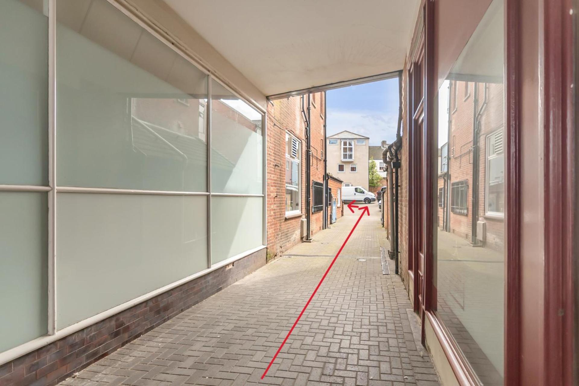 1-Bed Seaside Apartment With Parking Cromer Exterior photo
